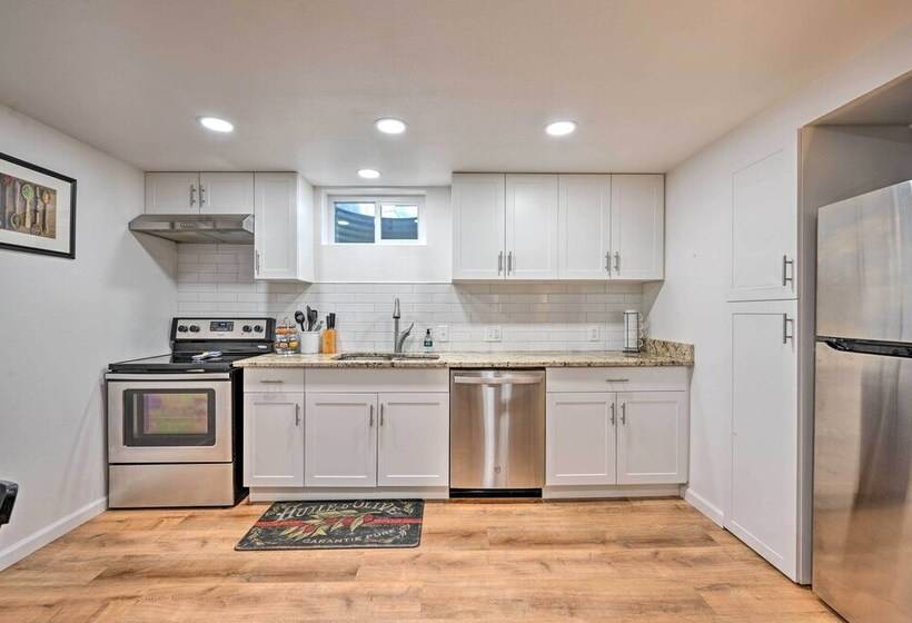 3 Mi To Olde Town Arvada: Modern Duplex W/ Patio!