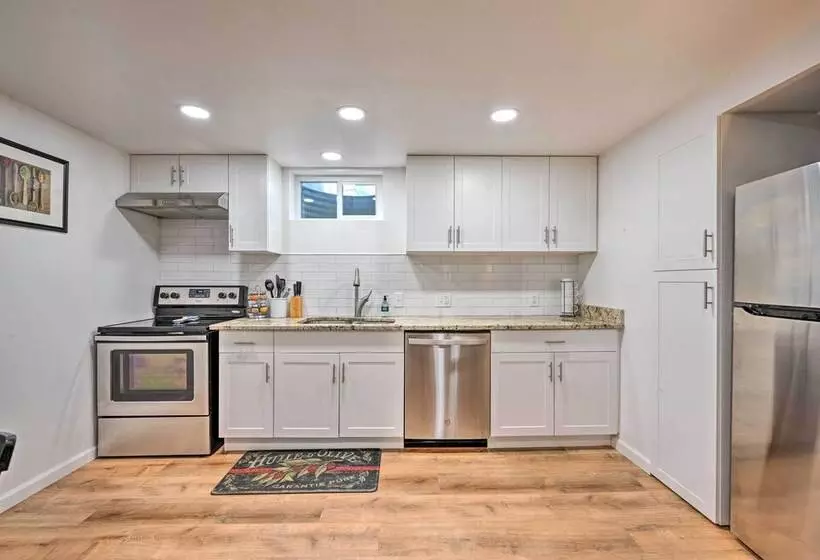 3 Mi To Olde Town Arvada: Modern Duplex W/ Patio!