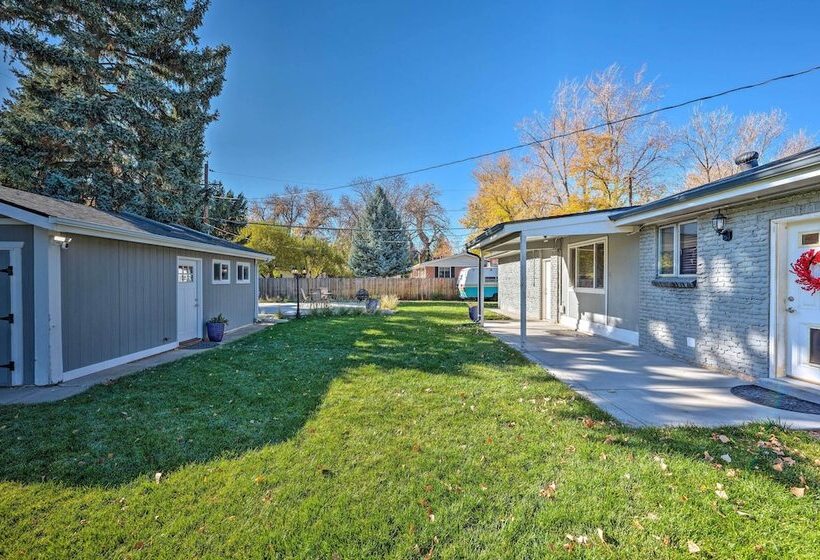 3 Mi To Olde Town Arvada: Modern Duplex W/ Patio!