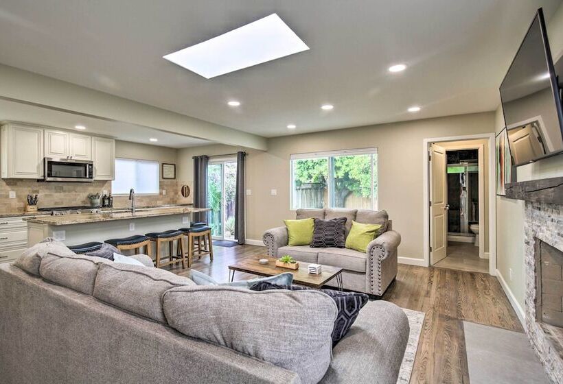 Coastal Carlsbad Home: 1 Mi To Beach & Downtown