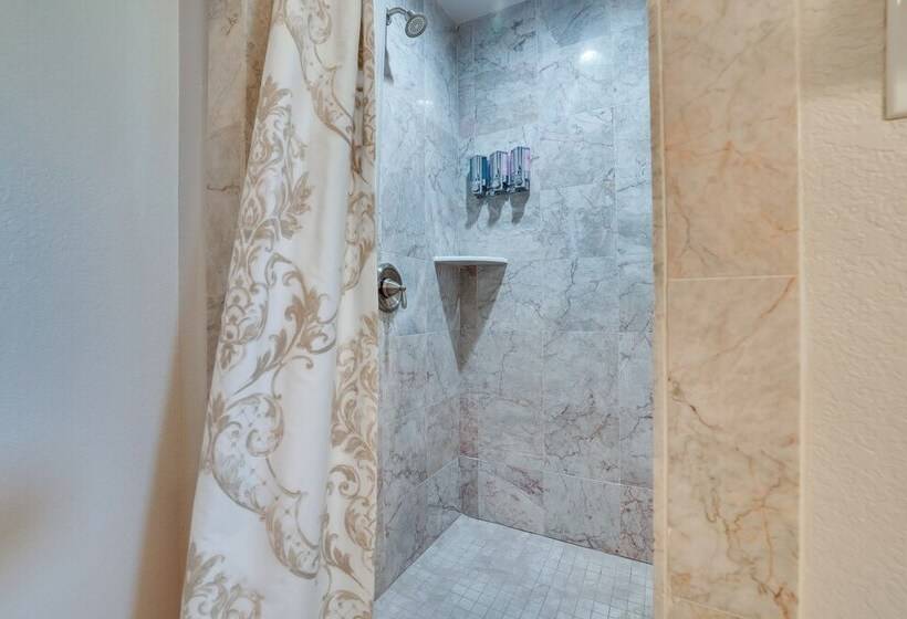 Modern Home < 1 Mi To Dwtn San Antonio & Riverwalk