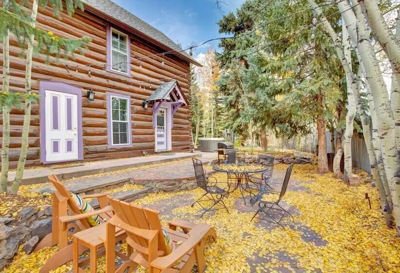 Historic Breck Cabin W/ Hot Tub: Walk To Main St!