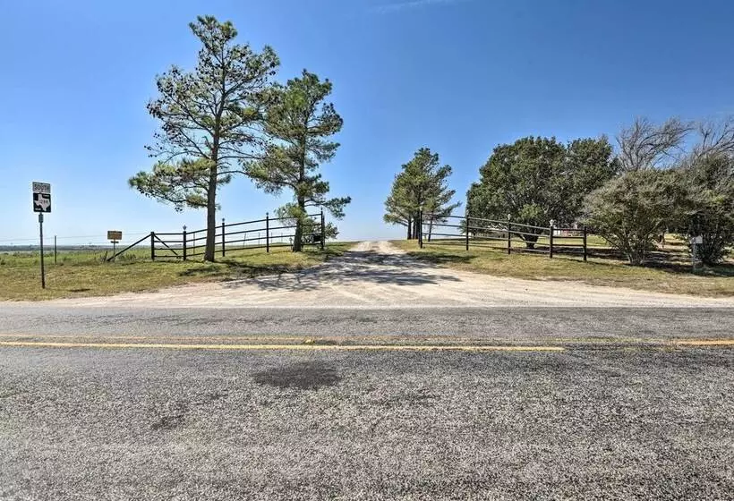 On Working Cattle Ranch W/ Patio: Bellevue Home!