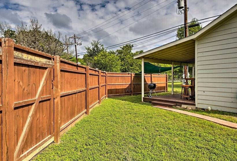 Pet Friendly Canyon Lake Studio: Fish, Boat, Relax