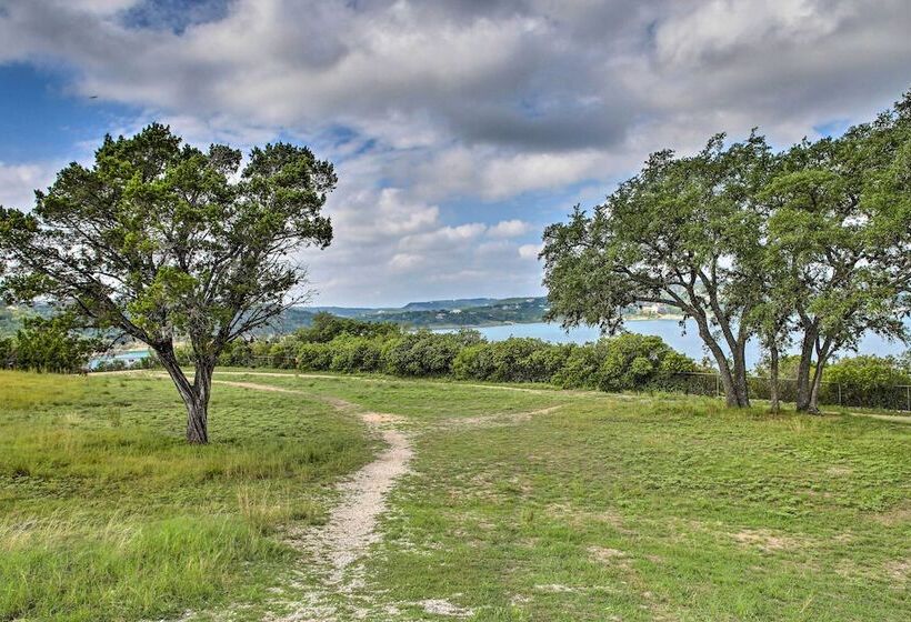 Pet Friendly Canyon Lake Studio: Fish, Boat, Relax