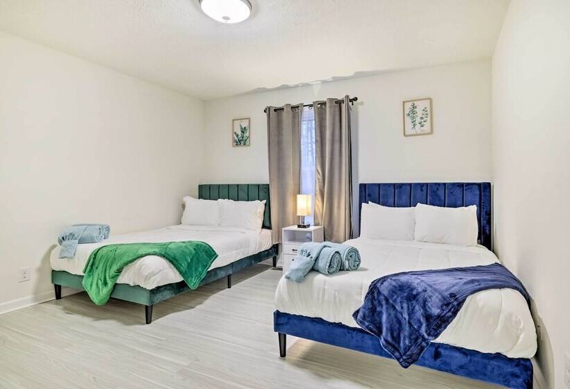 3 Mi To Kalahari: Pocono Summit Home W/ Game Room!