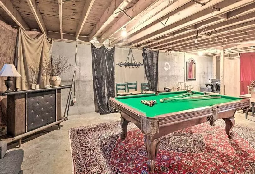 Private Home W/ Hot Tub Near Jay Peak Slopes