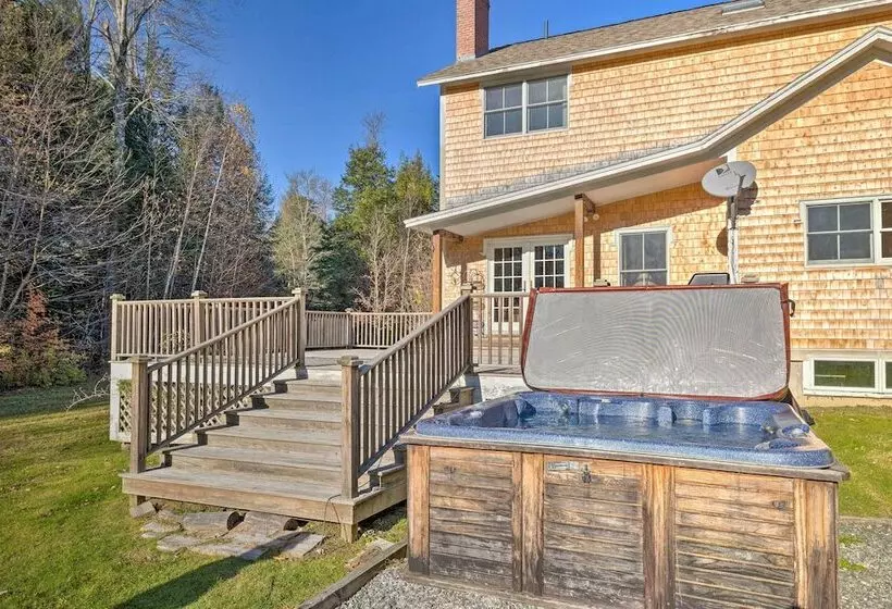 Private Home W/ Hot Tub Near Jay Peak Slopes