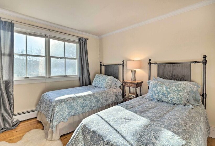 Private Home W/ Hot Tub Near Jay Peak Slopes