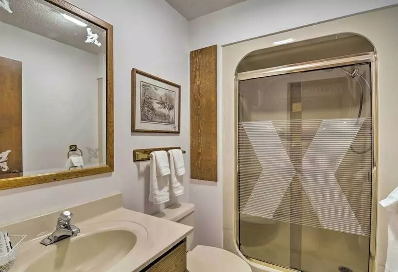 Quintessential Lake George House W/ Bbq & Fire Pit