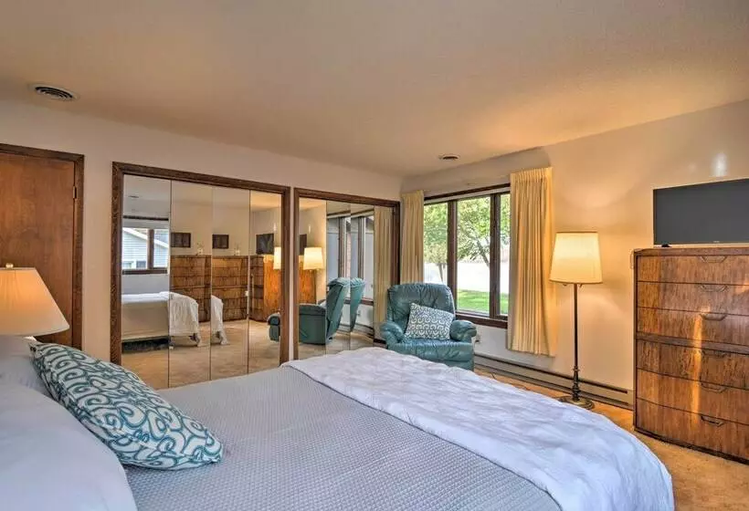 Quintessential Lake George House W/ Bbq & Fire Pit