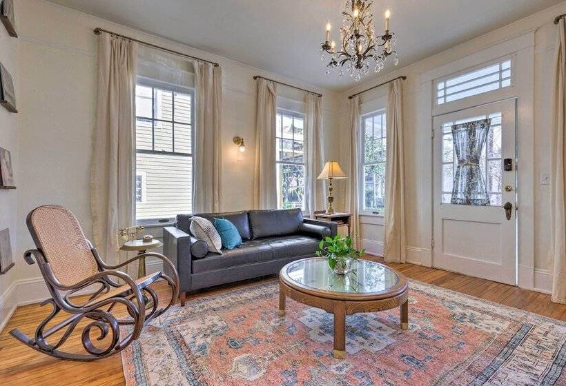 Renovated Historic Home W/ Yard: 2 Mi To Dtwn