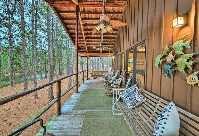 Rockingham Cabin On 75 Acres W/ Lake Access!