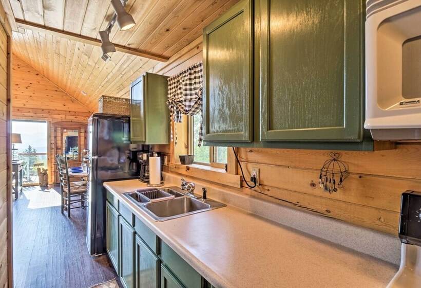 Jefferson Cabin W/ Fire Pit, Near Fishing & Hiking