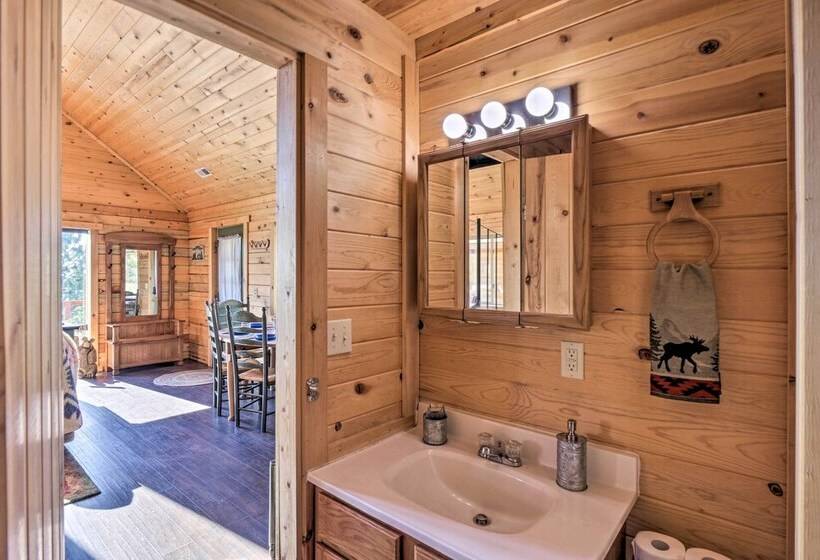 Jefferson Cabin W/ Fire Pit, Near Fishing & Hiking