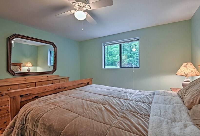 Deck & Fire Pit: Pocono Lake Home Near Skiing!