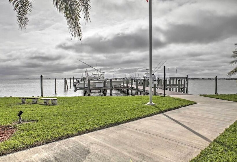 Sand Dollar  Jenson Beach Home W/ Pool Access!