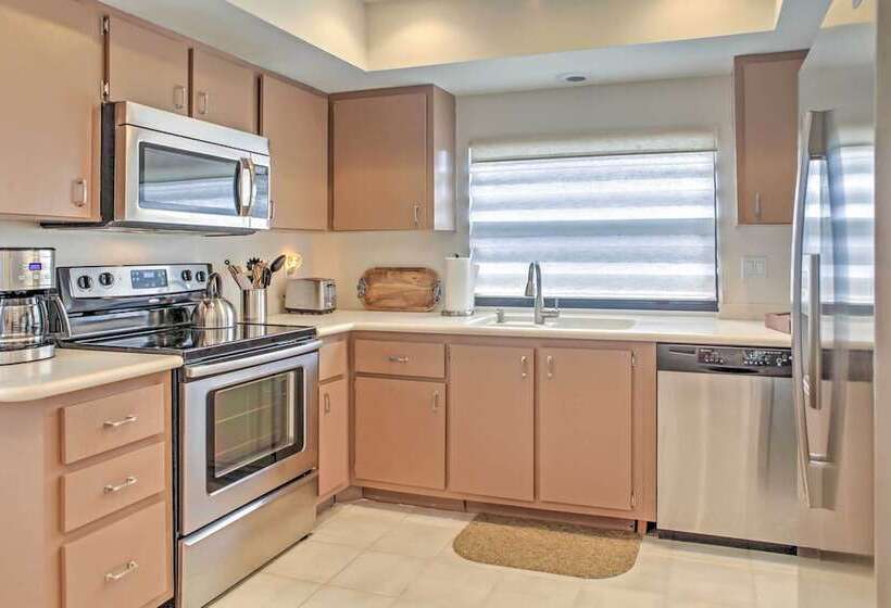 Sand Dollar  Jenson Beach Home W/ Pool Access!