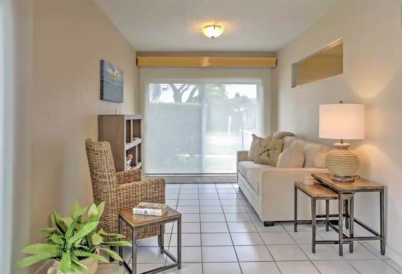 Sand Dollar  Jenson Beach Home W/ Pool Access!