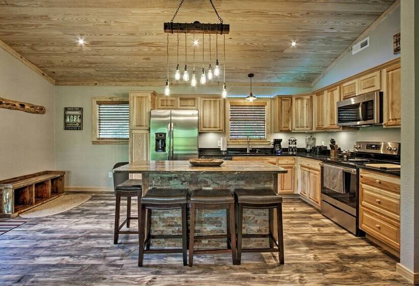 Secluded Cabin W/ Hot Tub, 3 Mi To Pigeon Forge!