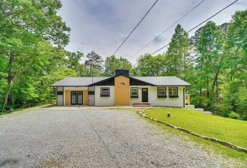 Sevierville Home W/ Hot Tub & Game Room!