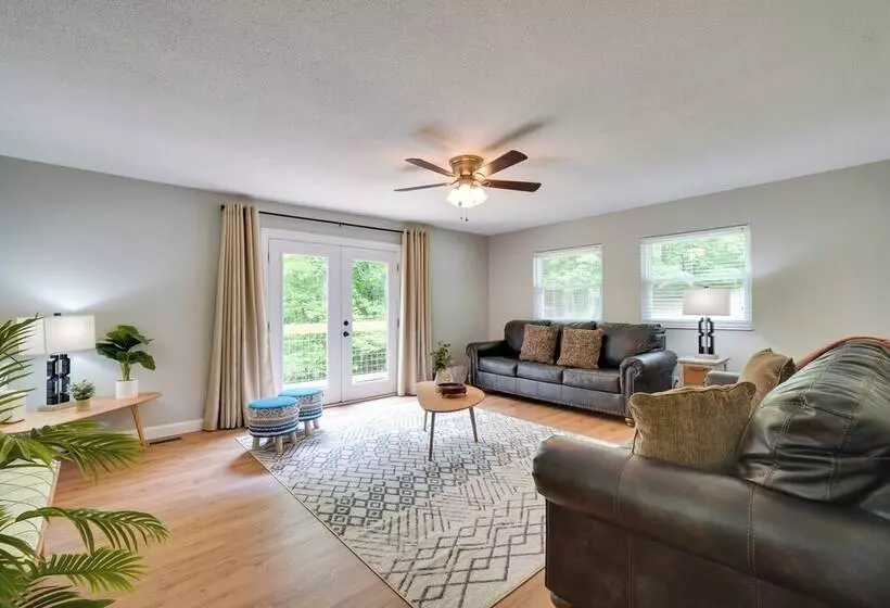 Sevierville Home W/ Hot Tub & Game Room!