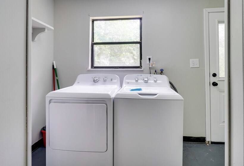 Sevierville Home W/ Hot Tub & Game Room!