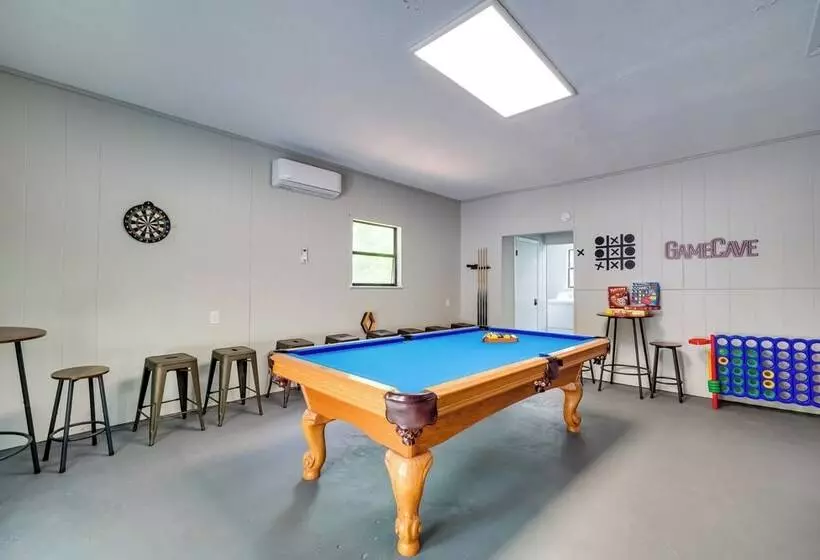 Sevierville Home W/ Hot Tub & Game Room!