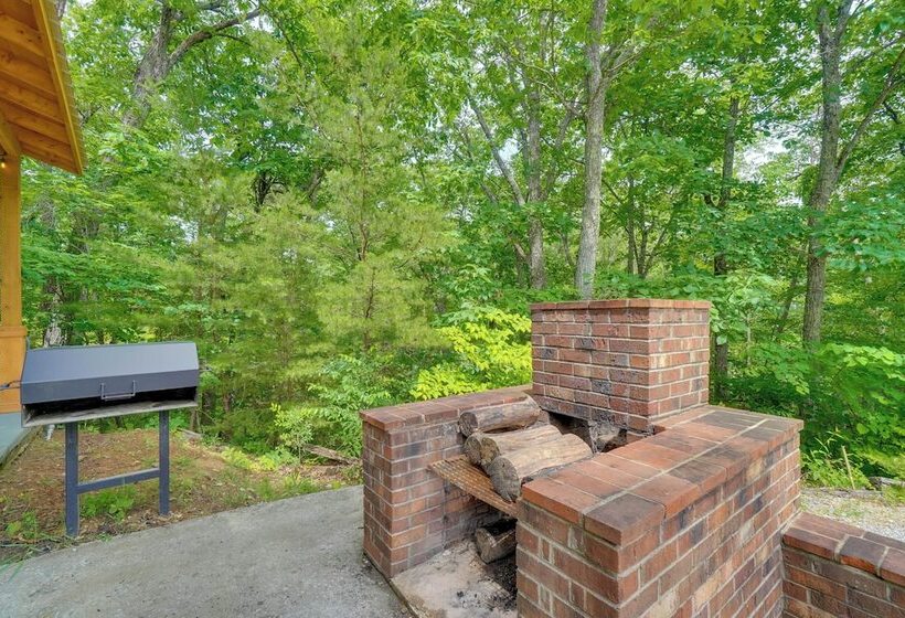 Sevierville Home W/ Hot Tub & Game Room!