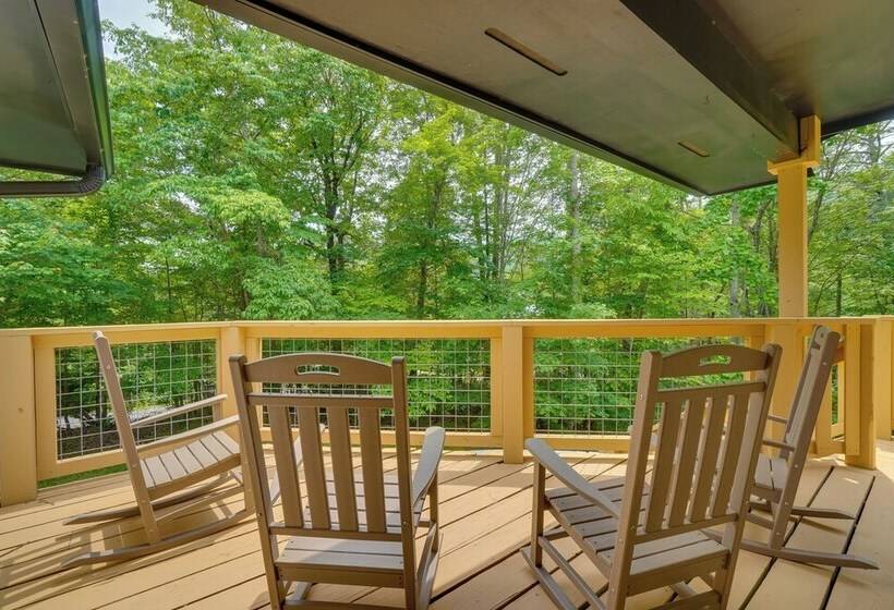 Sevierville Home W/ Hot Tub & Game Room!