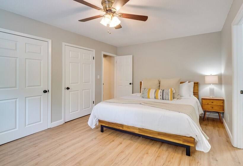 Sevierville Home W/ Hot Tub & Game Room!