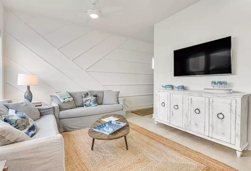 Spacious Inlet Beach Home ~ 1/2 Mi To Beach!