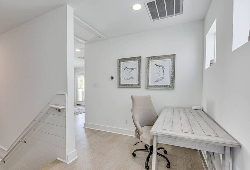 Spacious Inlet Beach Home ~ 1/2 Mi To Beach!