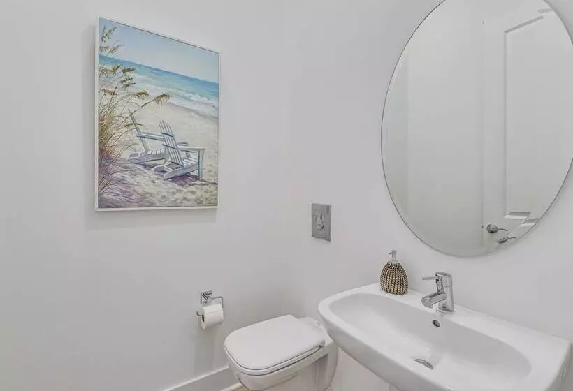 Spacious Inlet Beach Home ~ 1/2 Mi To Beach!