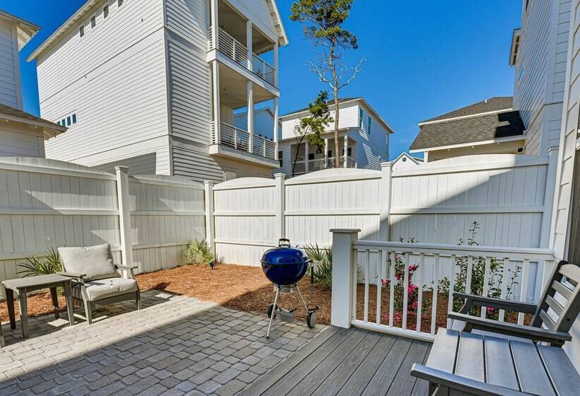 Spacious Inlet Beach Home ~ 1/2 Mi To Beach!