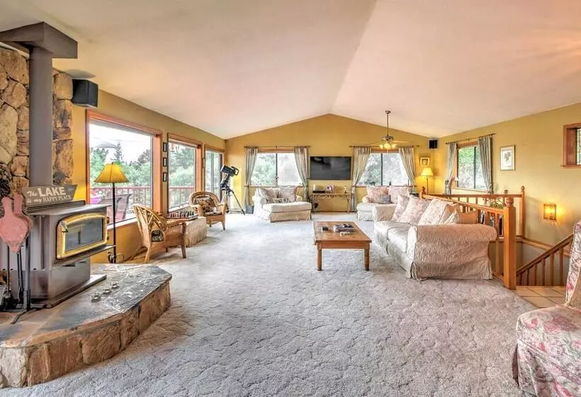 Spacious Kelseyville Home W/ Large Lakefront Deck!