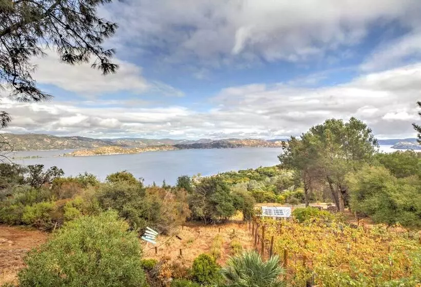 Spacious Kelseyville Home W/ Large Lakefront Deck!