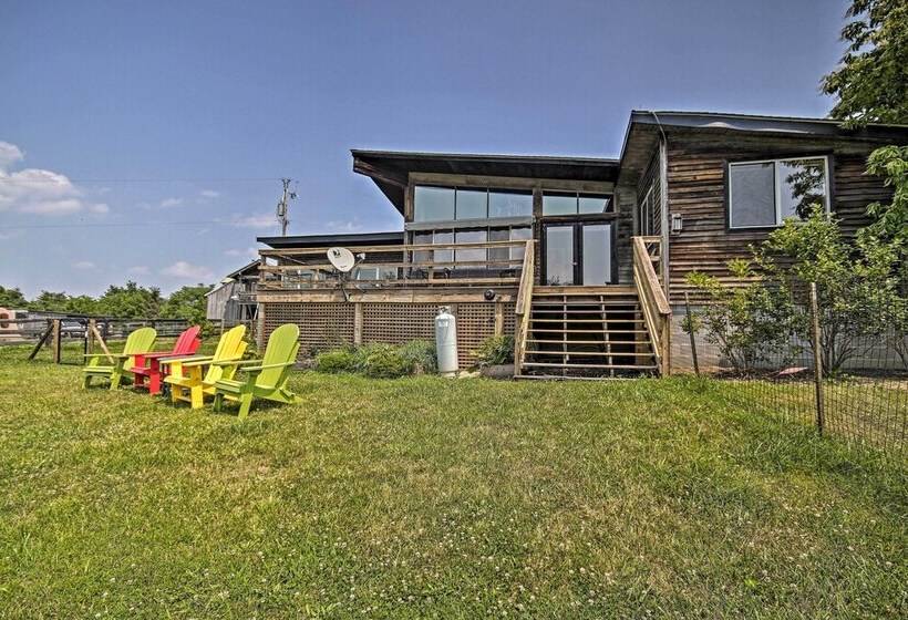 Spacious Mountain Home: Family, Pet & Wfh Friendly