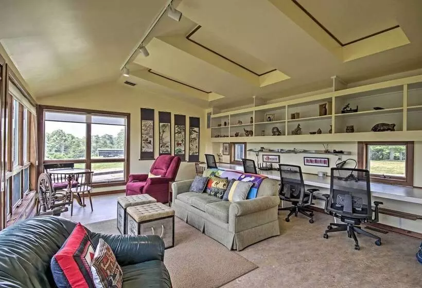 Spacious Mountain Home: Family, Pet & Wfh Friendly