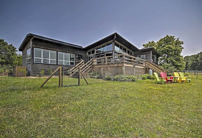 Spacious Mountain Home: Family, Pet & Wfh Friendly