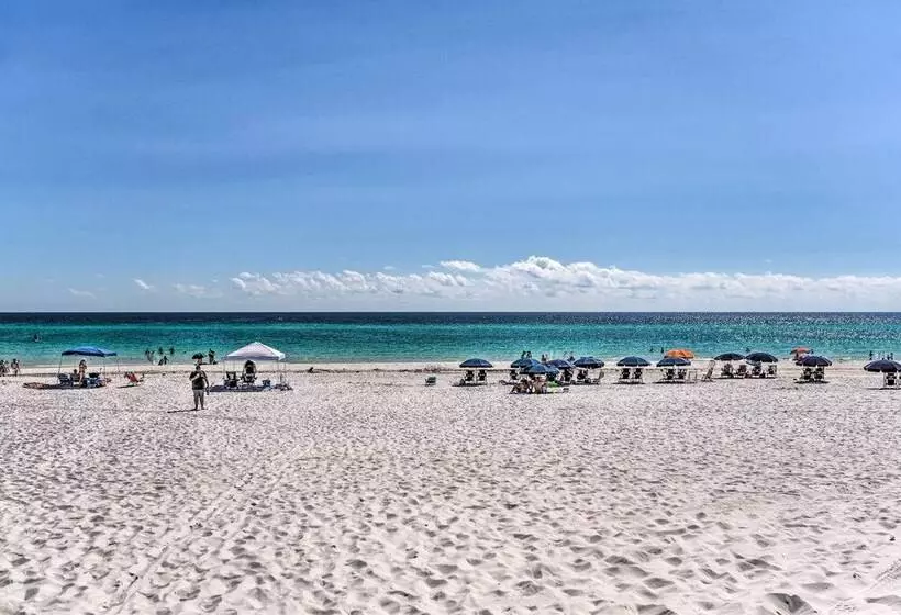 Sugar Beach Haven    Walk To Beach!