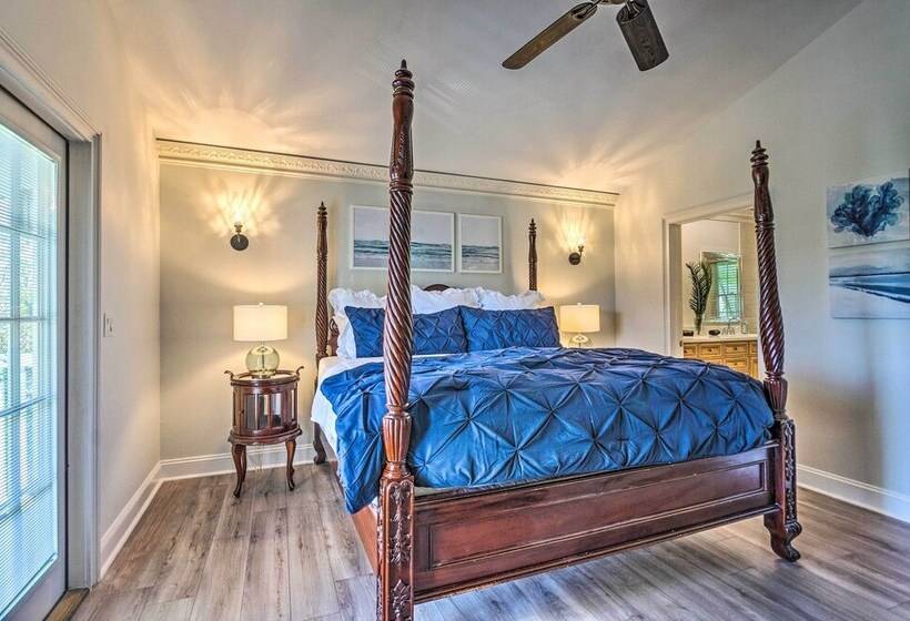 Sugar Beach Haven Walk To Beach!