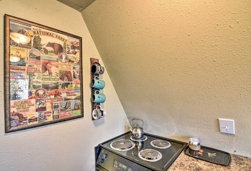 Sunny Muddy Moose Cabin W/ Fire Pit & Mtn Views!