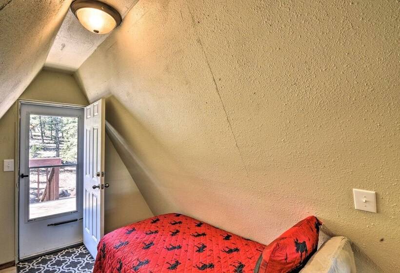 Sunny Muddy Moose Cabin W/ Fire Pit & Mtn Views!