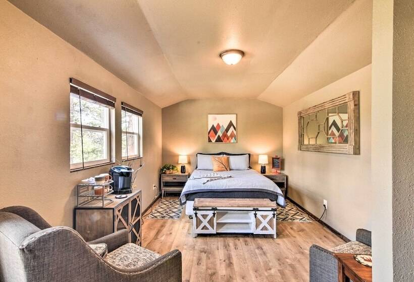 Sunny Muddy Moose Cabin W/ Fire Pit & Mtn Views!