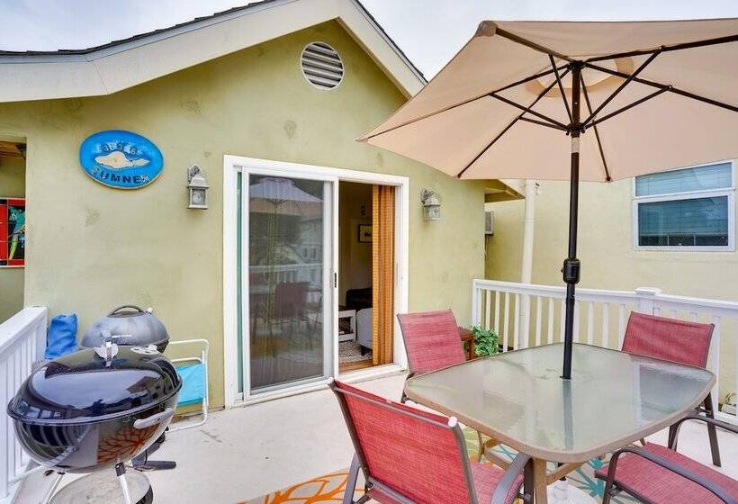 Tropical Island Escape W/ Deck, Walk To Avalon Bay