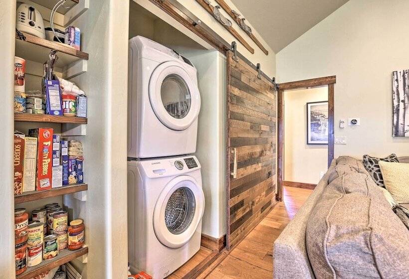 Walk To Main St & Marina: Grand Lake Cabin!