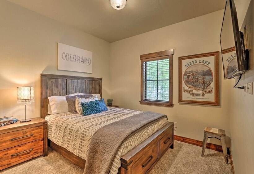 Walk To Main St & Marina: Grand Lake Cabin!