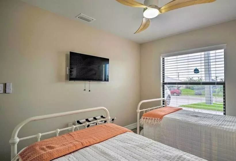 Waterfront Cape Coral Retreat W/ Heated Pool!