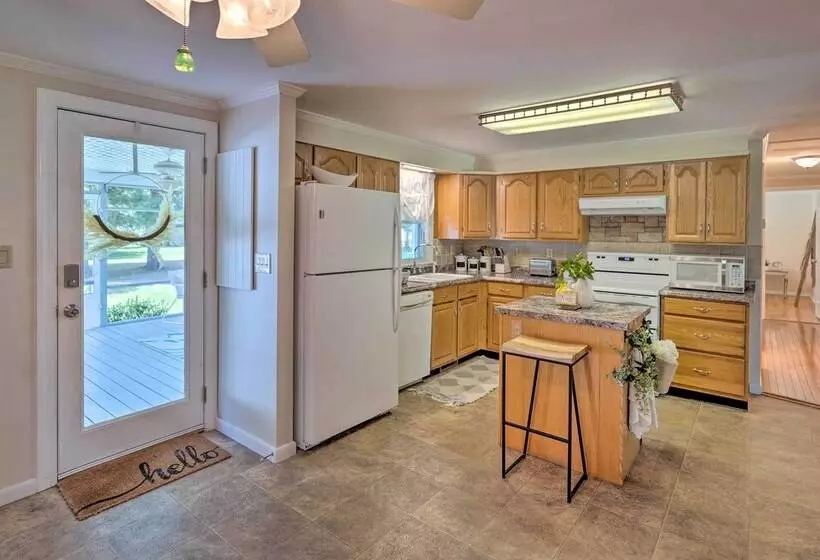 Waterfront Reedville Home W/ Private Dock!